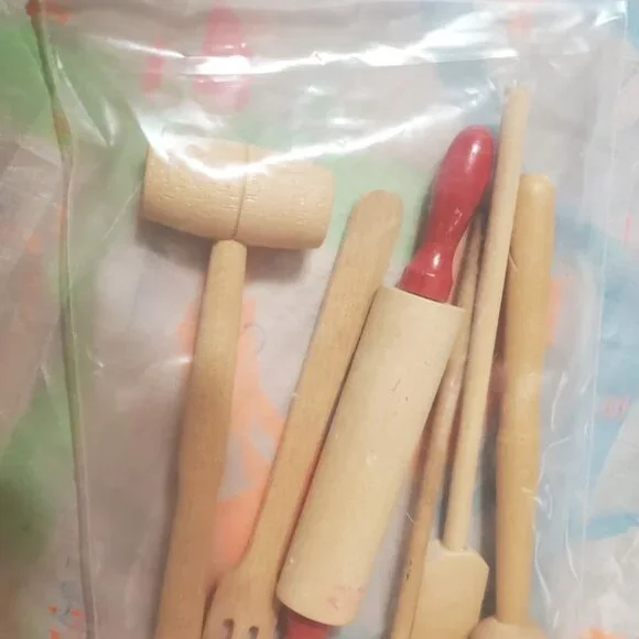 Vintage Granny's Wooden 6 Piece Children's Kitchen Utensil Set ~ Kids Play Cook - Picture 2 of 5